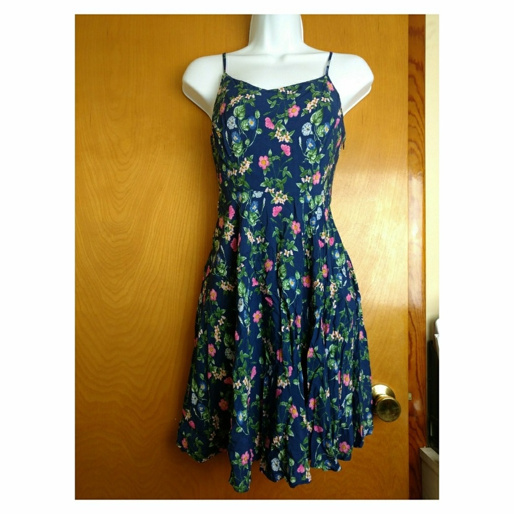 Old Navy floral sundress - Small